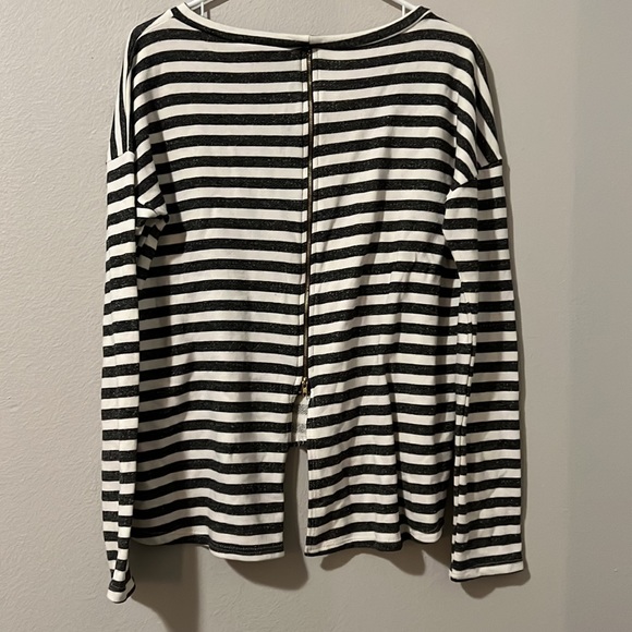 Daytrip striped top with zipper back - Picture 3 of 6